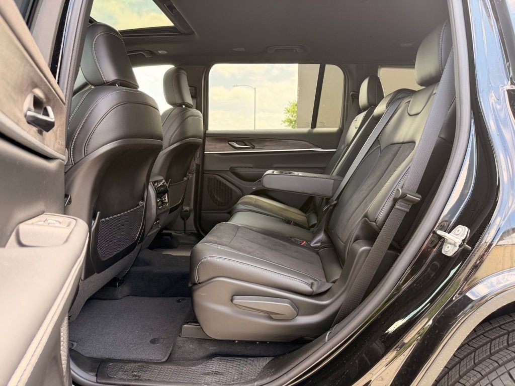 2026 Jeep Grand Cherokee L Laredo