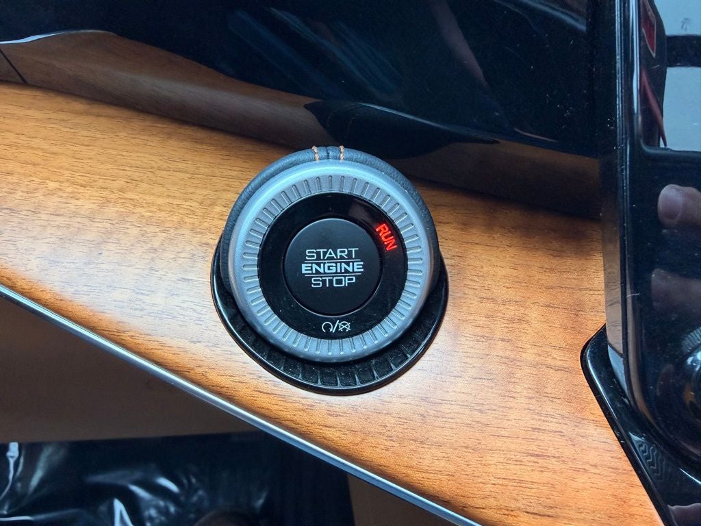 2023 Jeep Grand Wagoneer Series III