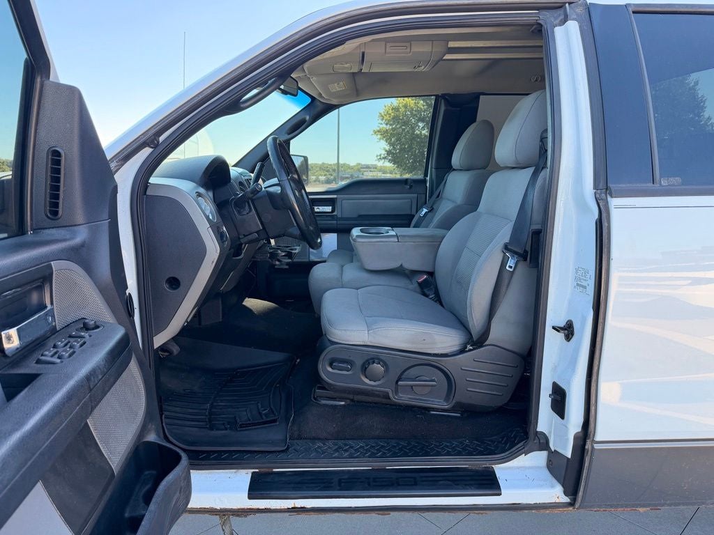2004 Ford F-150 XL