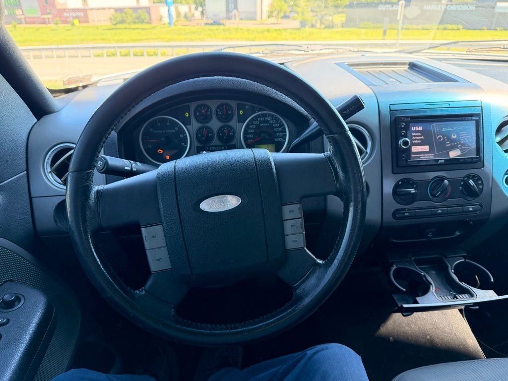 2004 Ford F-150 XL