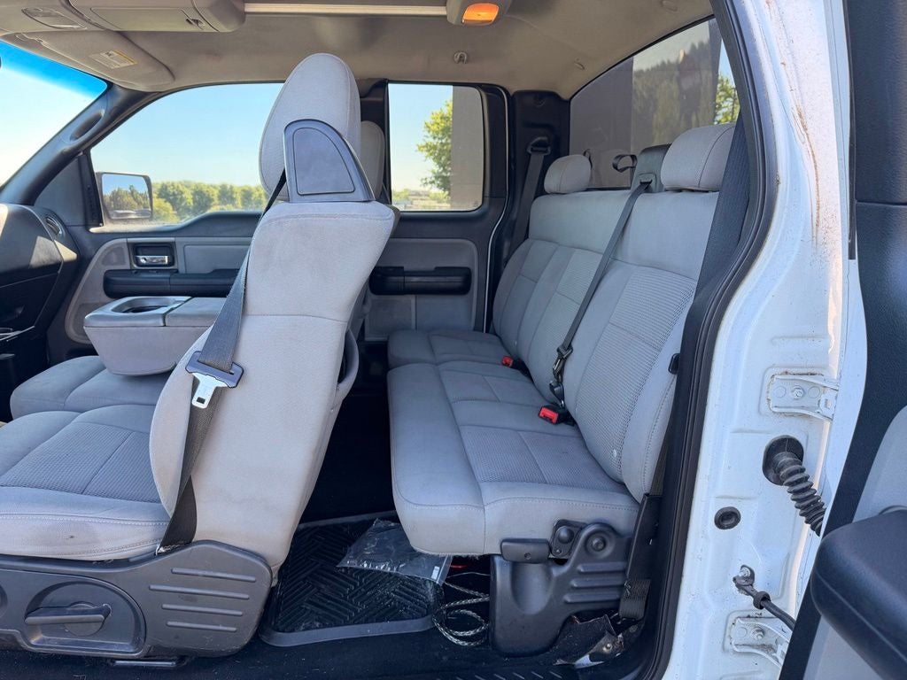 2004 Ford F-150 XL