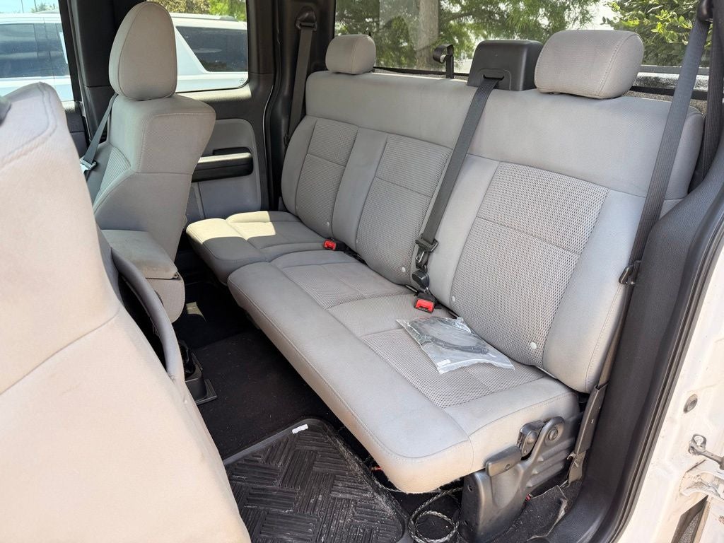 2004 Ford F-150 XL