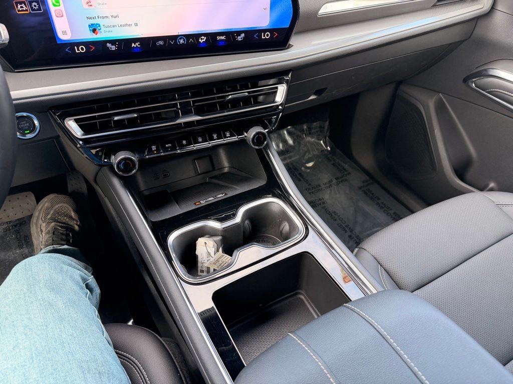 2026 Chevrolet Traverse LT 2LT