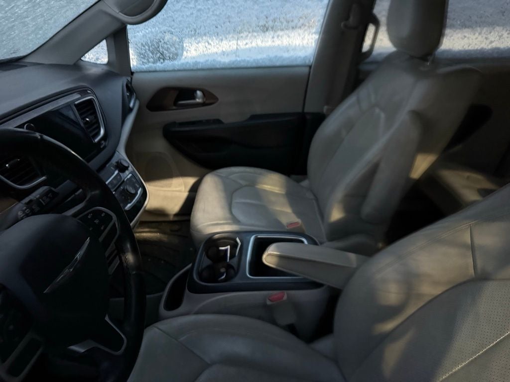 2017 Chrysler Pacifica Touring L Plus