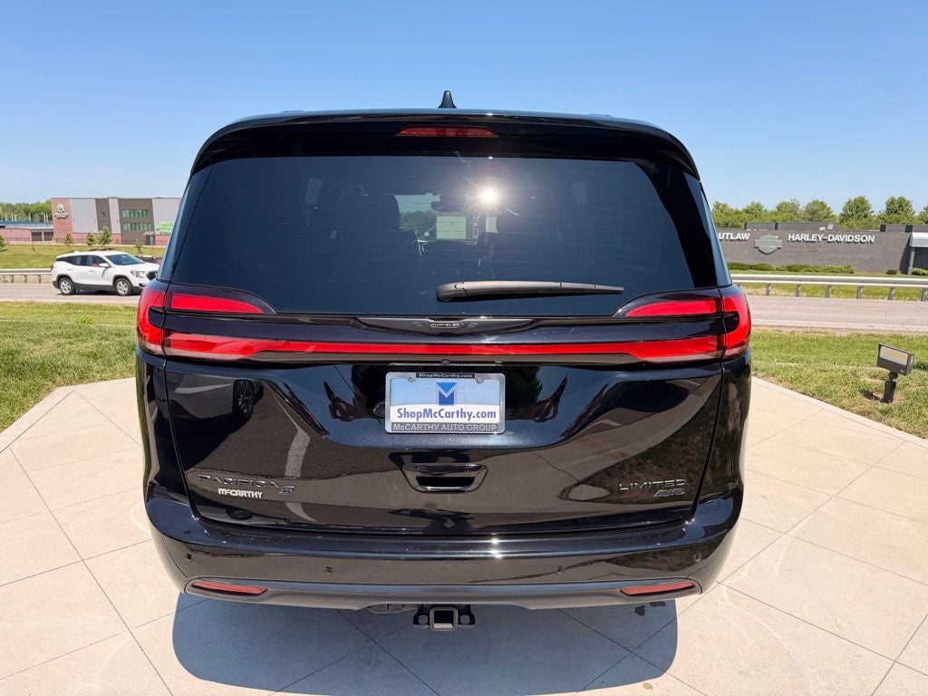 2024 Chrysler Pacifica Limited
