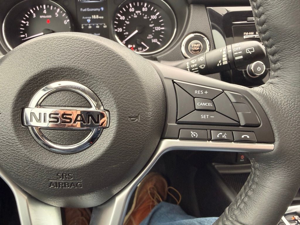 2017 Nissan Rogue SV