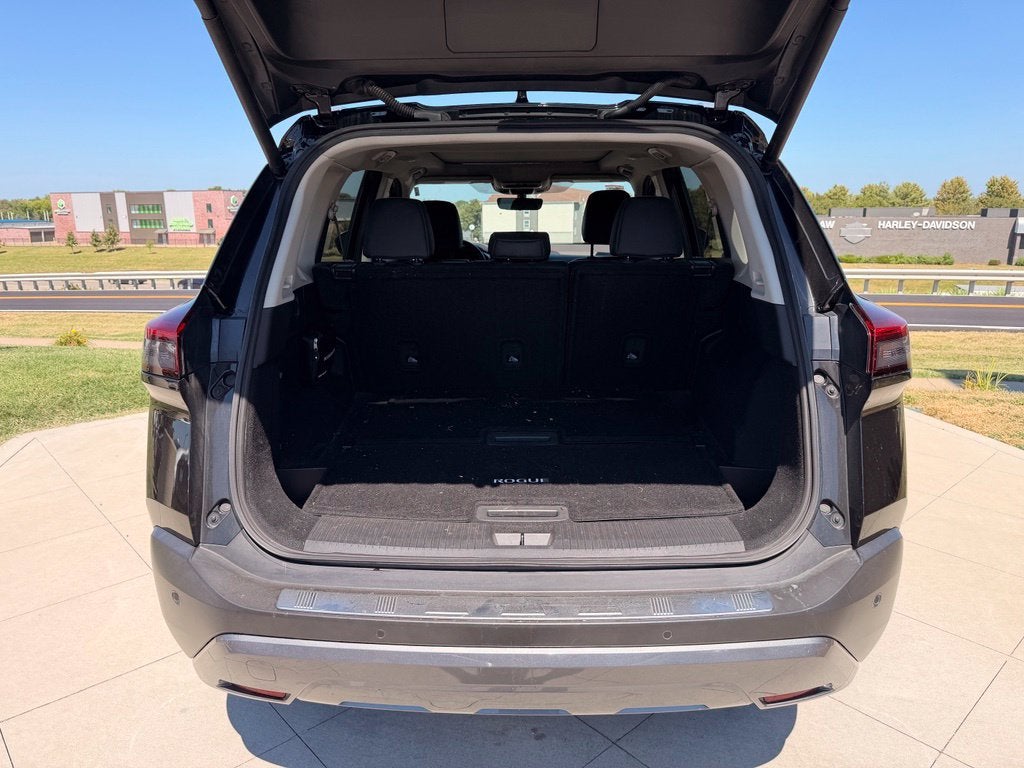 2022 Nissan Rogue SL