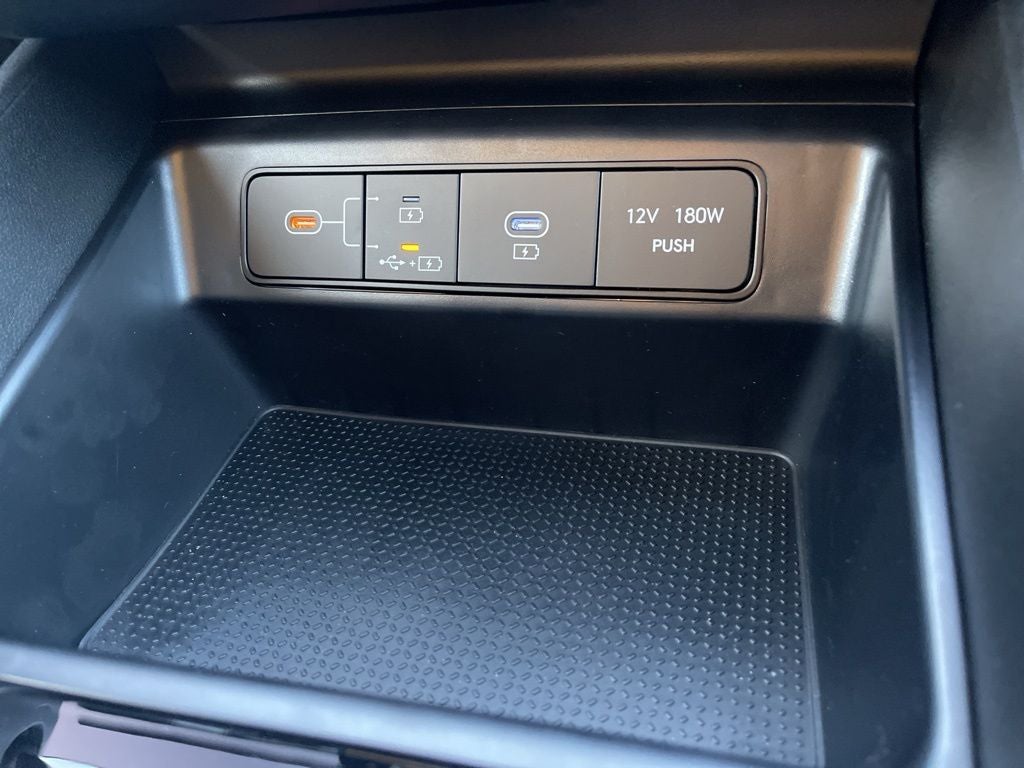 2025 Hyundai Santa Cruz SE