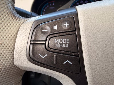 2014 Toyota Sienna XLE 8 Passenger