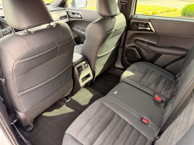 2023 Mitsubishi Outlander Ralliart