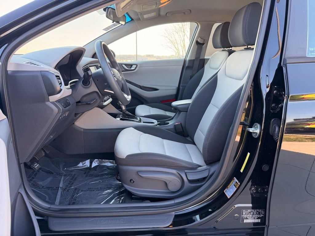 2019 Hyundai Ioniq Hybrid Blue