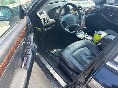 2001 Hyundai XG300 Base