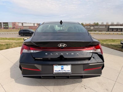 2025 Hyundai Elantra SE