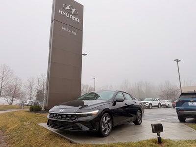 2025 Hyundai Elantra Hybrid Limited