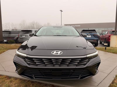2025 Hyundai Elantra Hybrid Limited