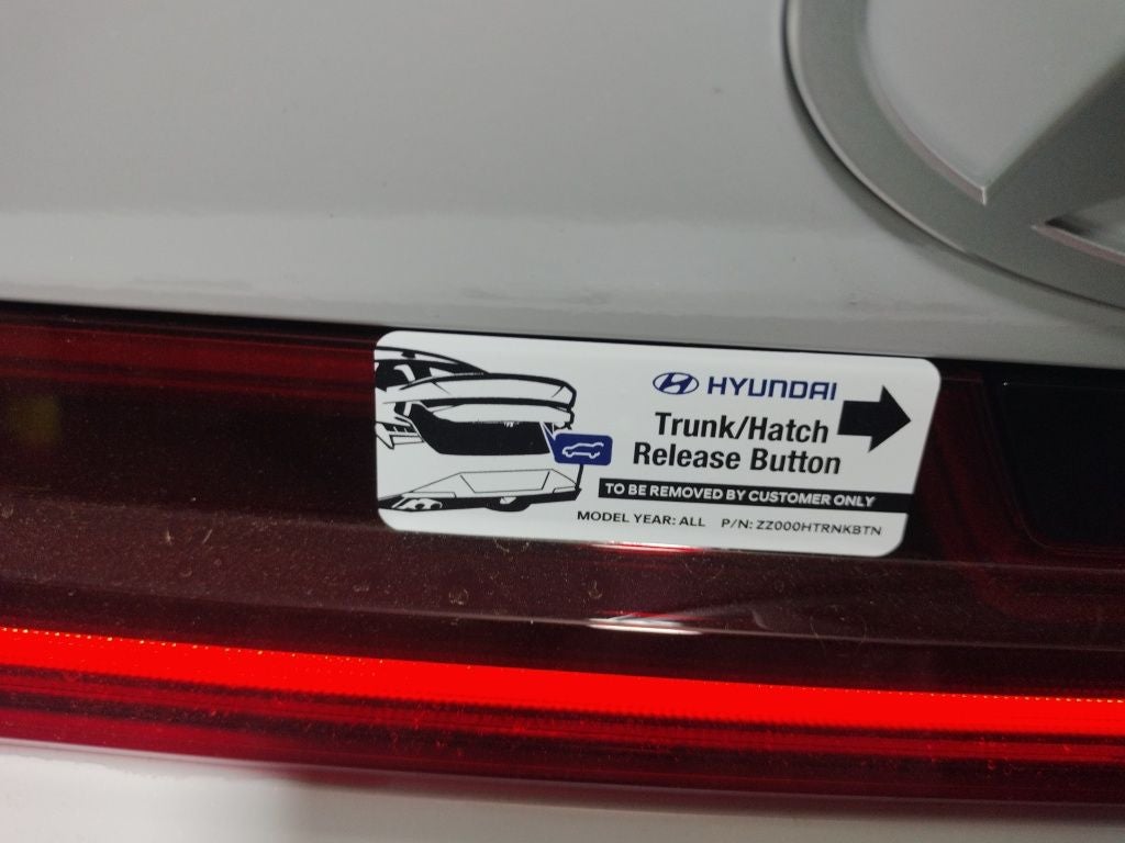 2025 Hyundai Elantra Hybrid Limited