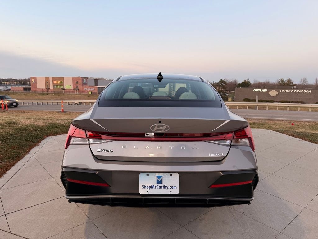 2025 Hyundai Elantra Limited