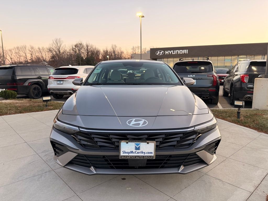 2025 Hyundai Elantra Limited