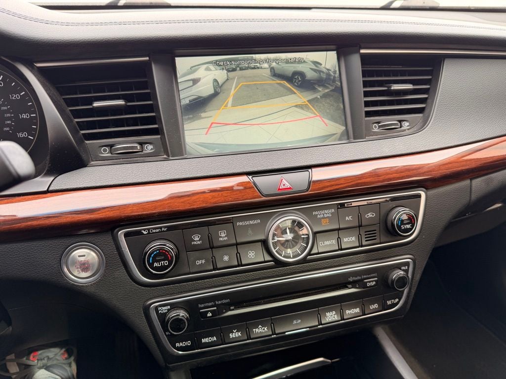 2018 Kia Cadenza Technology