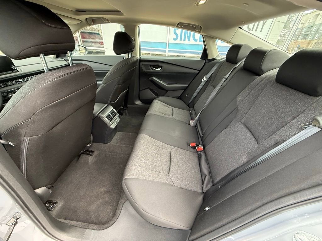 2025 Honda Accord Sedan 1.5T SE