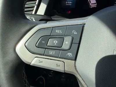 2025 Volkswagen Atlas Cross Sport 2.0T SE w/Technology