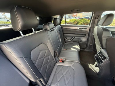 2025 Volkswagen Atlas Cross Sport 2.0T SE w/Technology