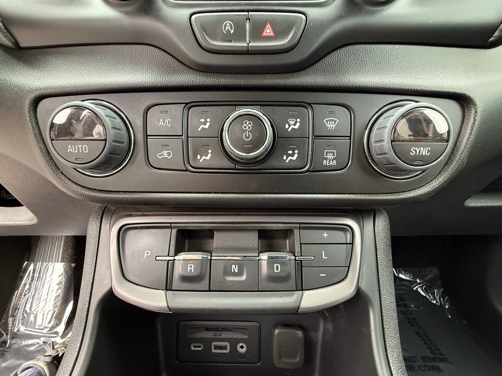 2024 GMC Terrain AT4