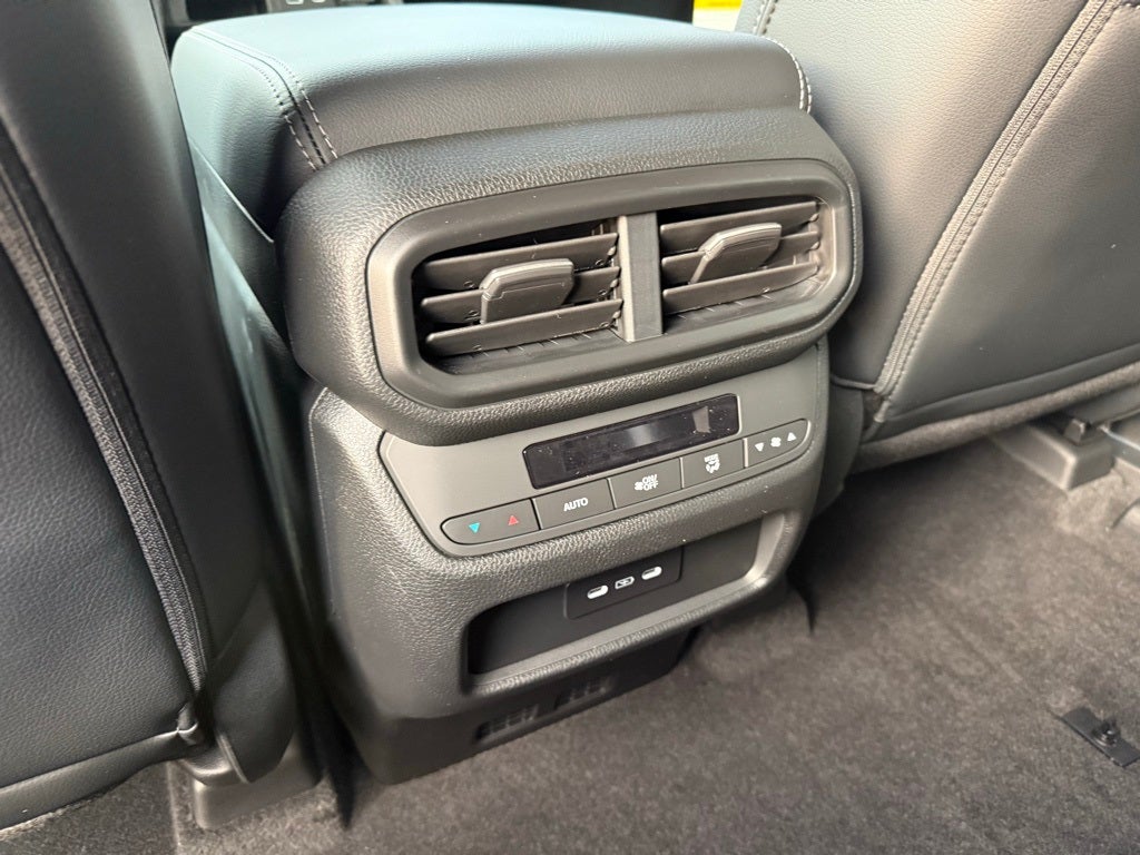 2025 Honda Pilot AWD TRG