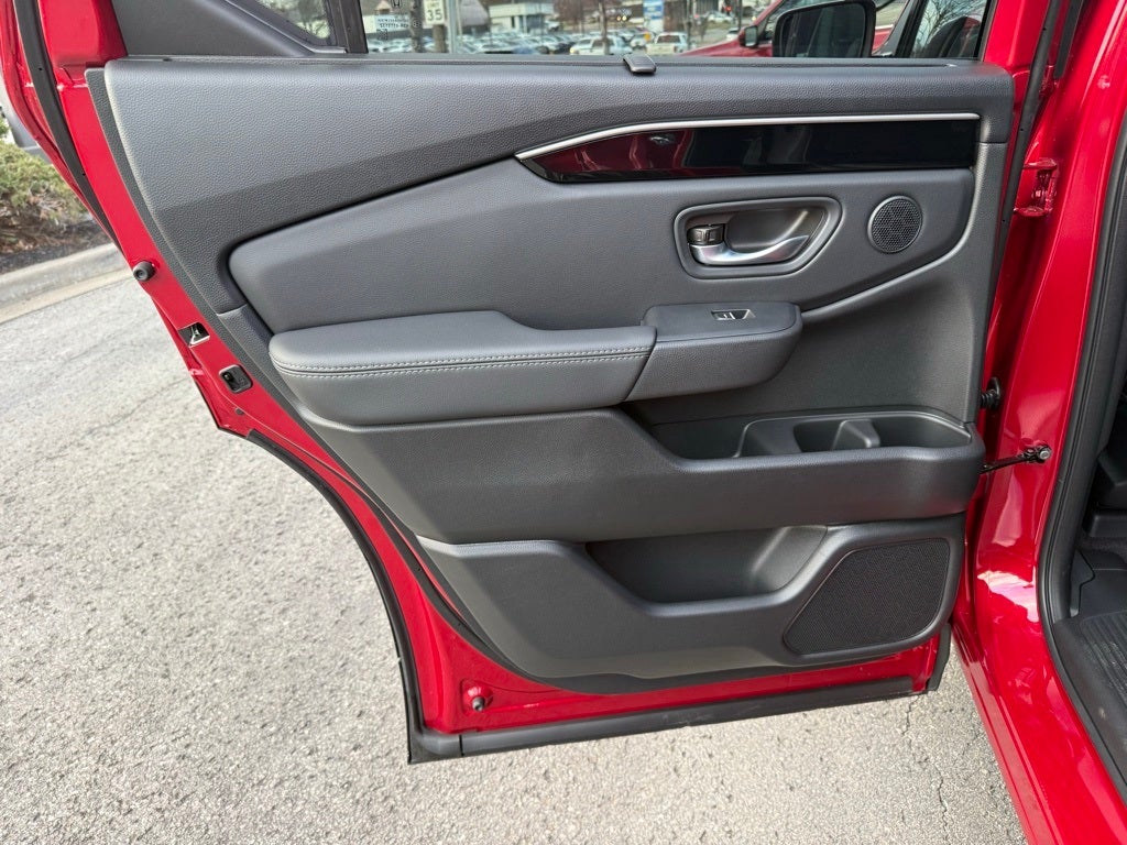 2025 Honda Pilot AWD TRG