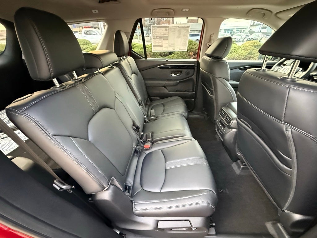 2025 Honda Pilot AWD TRG