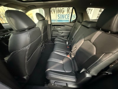 2025 Honda Pilot AWD Touring w/HPD Wheels