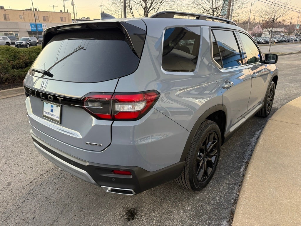 2025 Honda Pilot AWD Touring w/HPD Wheels