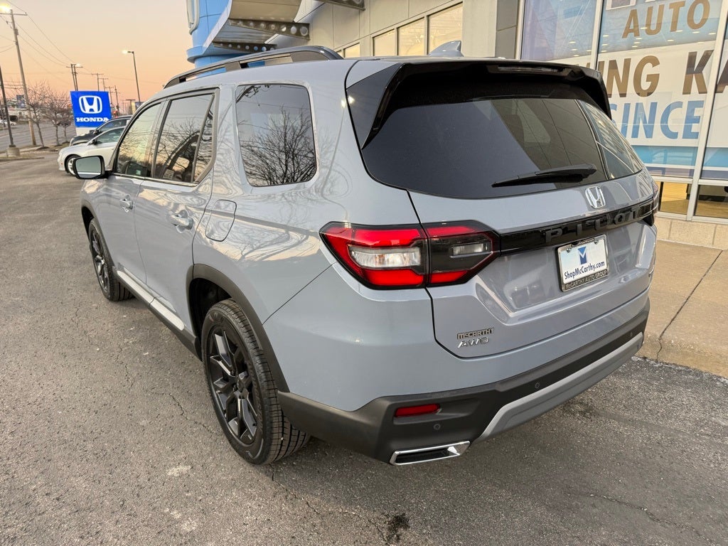 2025 Honda Pilot AWD Touring w/HPD Wheels