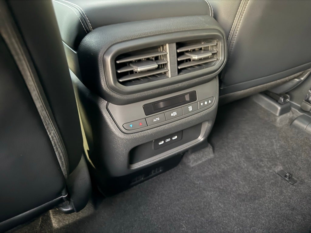 2025 Honda Pilot AWD Touring w/HPD Wheels