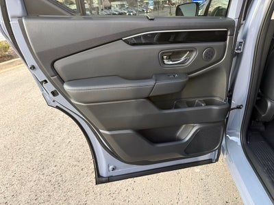 2025 Honda Pilot AWD Touring w/HPD Wheels