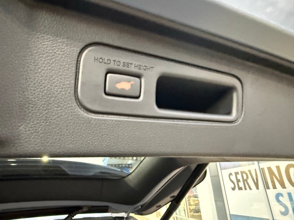 2025 Honda Pilot AWD Touring w/HPD Wheels