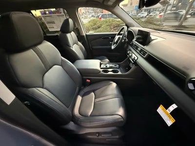 2025 Honda Pilot AWD Touring w/HPD Wheels