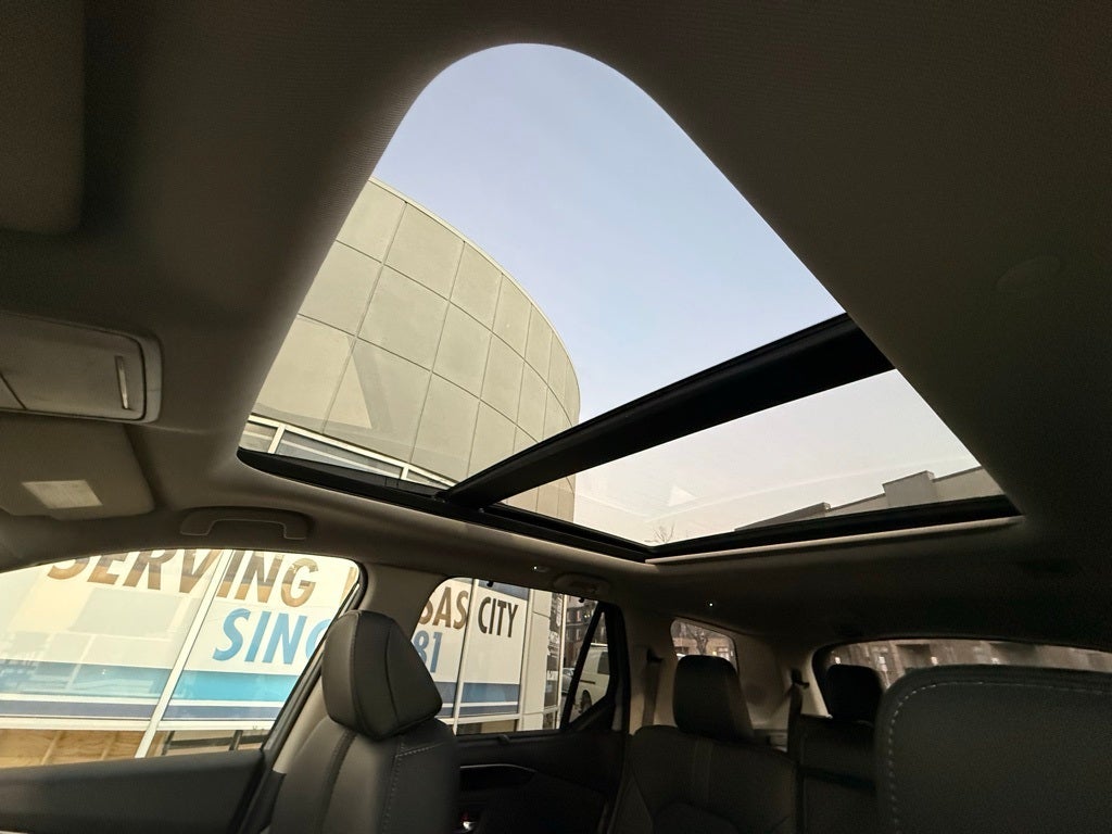 2025 Honda Pilot AWD Touring w/HPD Wheels