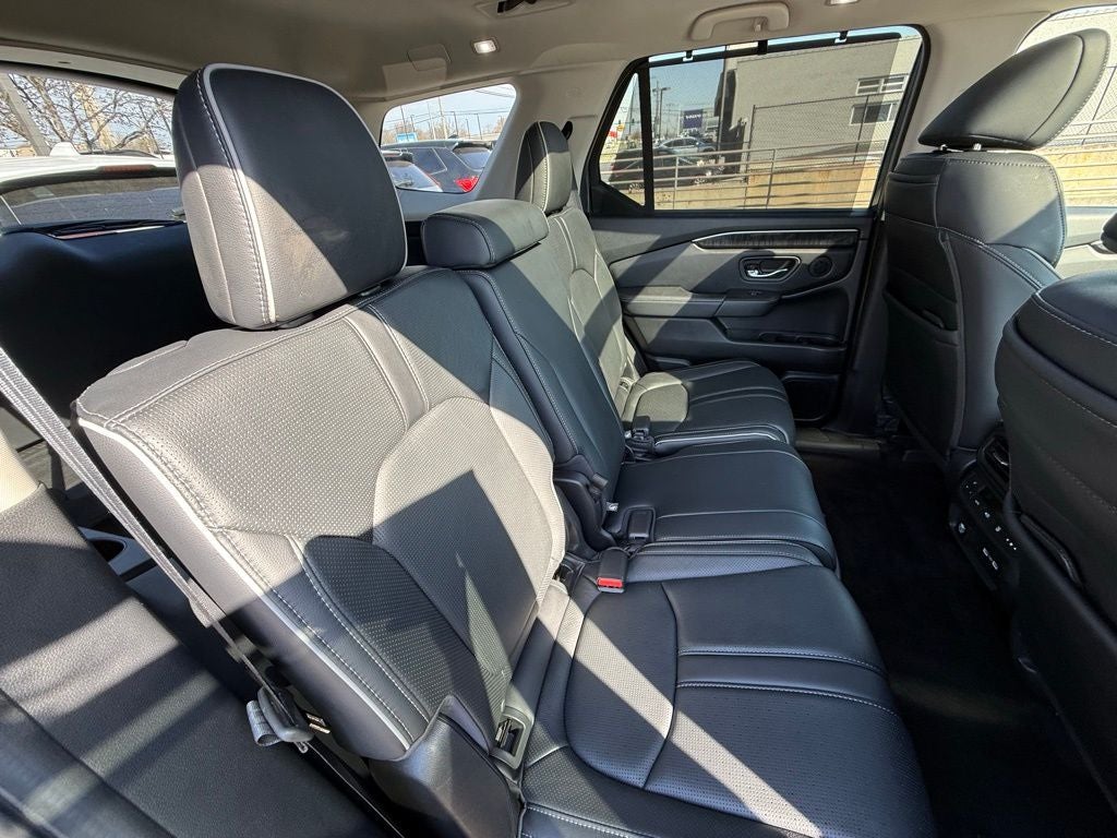 2023 Honda Pilot Elite