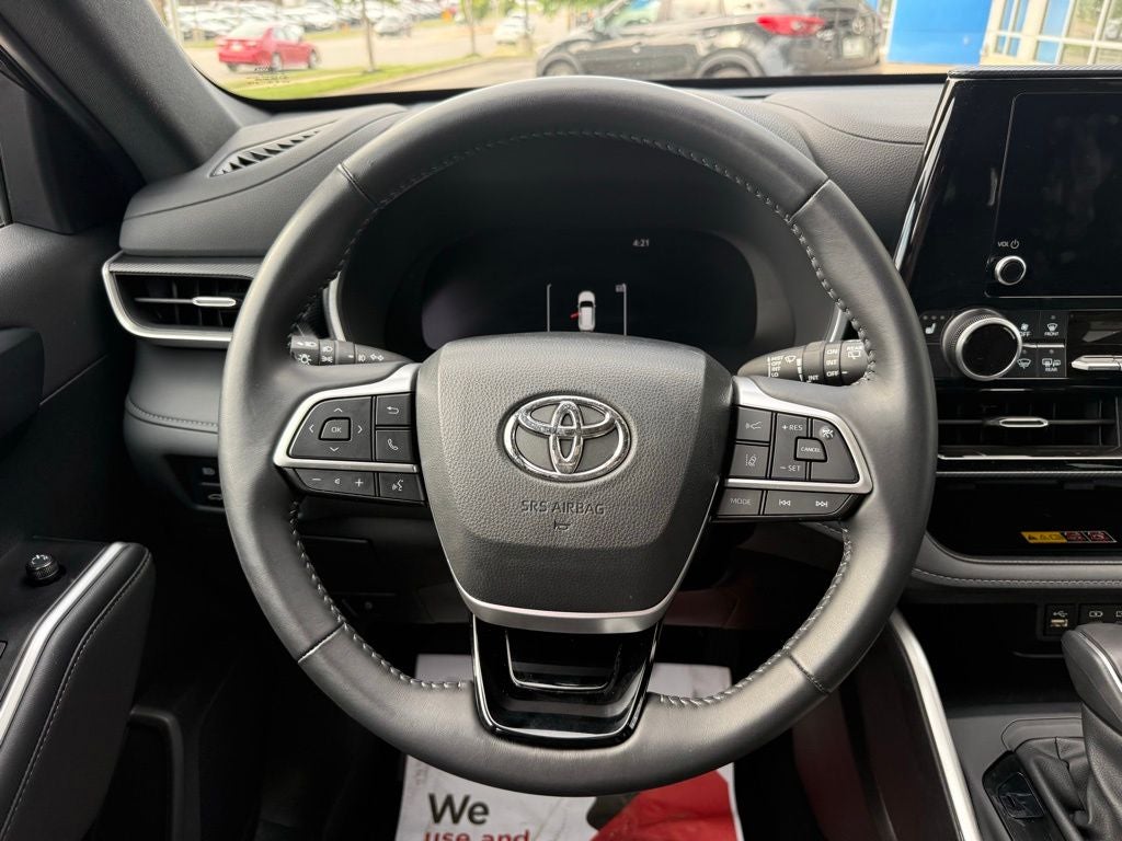 2025 Toyota Highlander XSE
