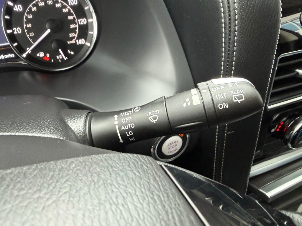 2024 INFINITI QX80 LUXE