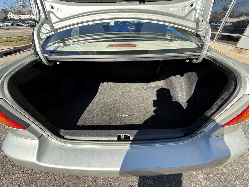 2004 Toyota Corolla LE