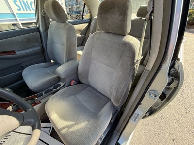2004 Toyota Corolla LE