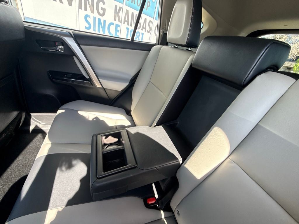 2017 Toyota RAV4 Hybrid Limited