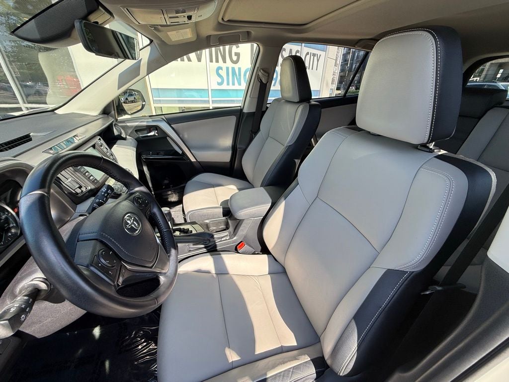 2017 Toyota RAV4 Hybrid Limited