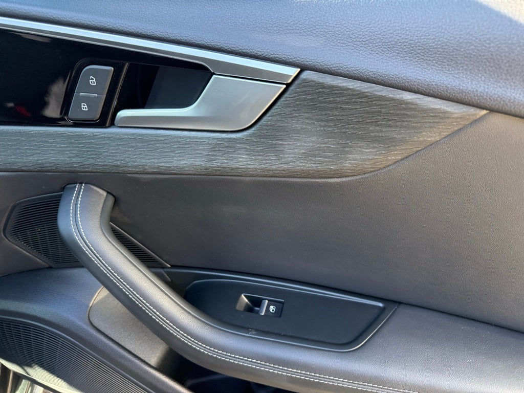 2024 Audi A4 45 S line Premium Plus quattro