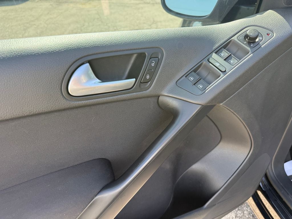 2014 Volkswagen Tiguan S