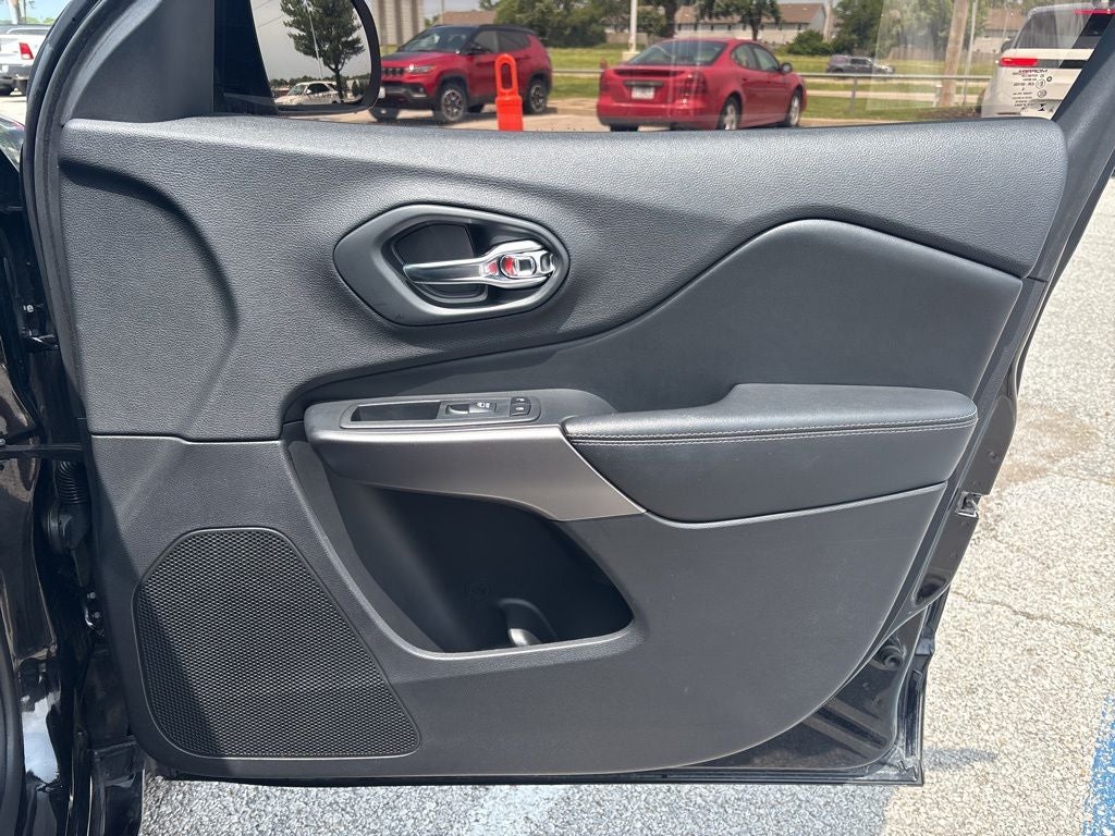 2019 Jeep Cherokee Overland