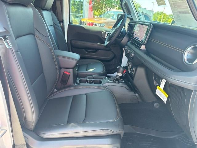 2027 Jeep Wrangler WRANGLER 4-DOOR SAHARA