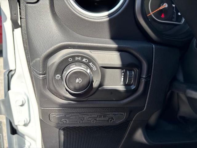 2027 Jeep Wrangler WRANGLER 4-DOOR SAHARA